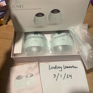 NEW Zomee fit hands free pump